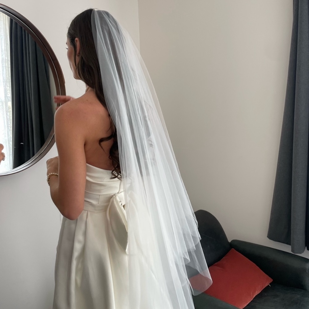 Sara Gabriel Fingertip Wedding Veil